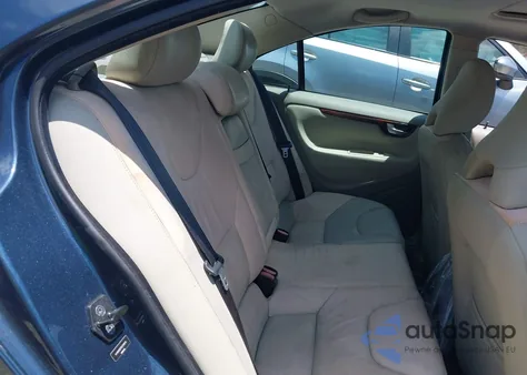 2008 Volvo S60 2.5T z USA, uszkodzony, nr VIN YV1RS592782701678